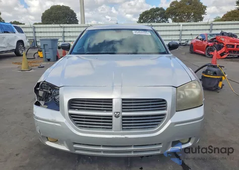 2007 Dodge Magnum Sxt z USA, uszkodzony, nr VIN 2D4FV47VX7H863188